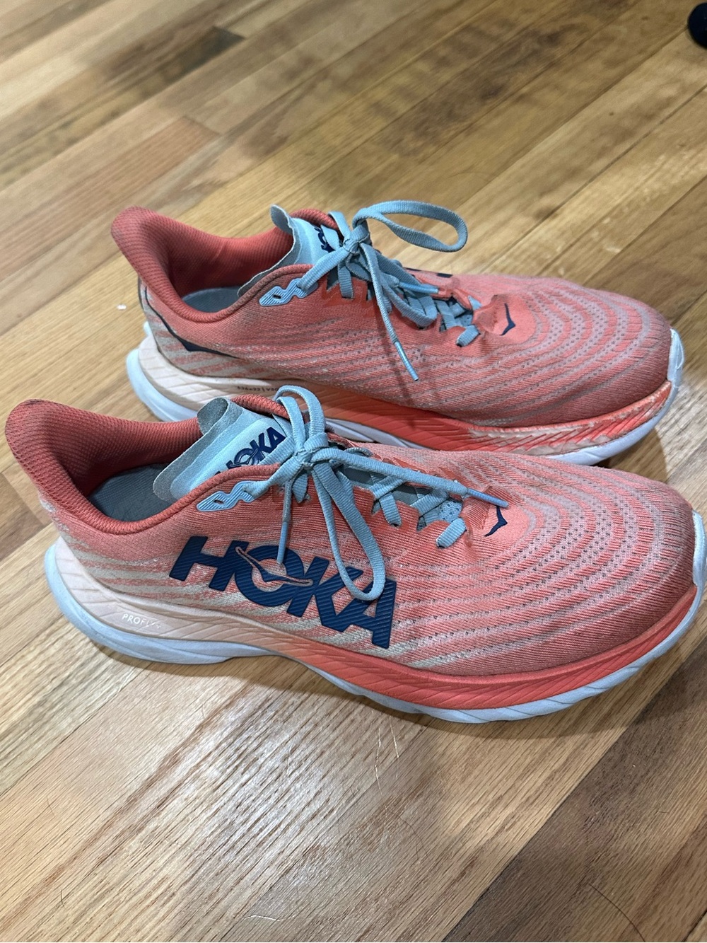 Hoka Mach 5 Sneakers